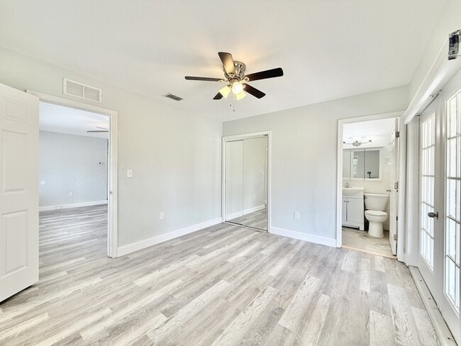 Building Photo - 9401 88th Way N