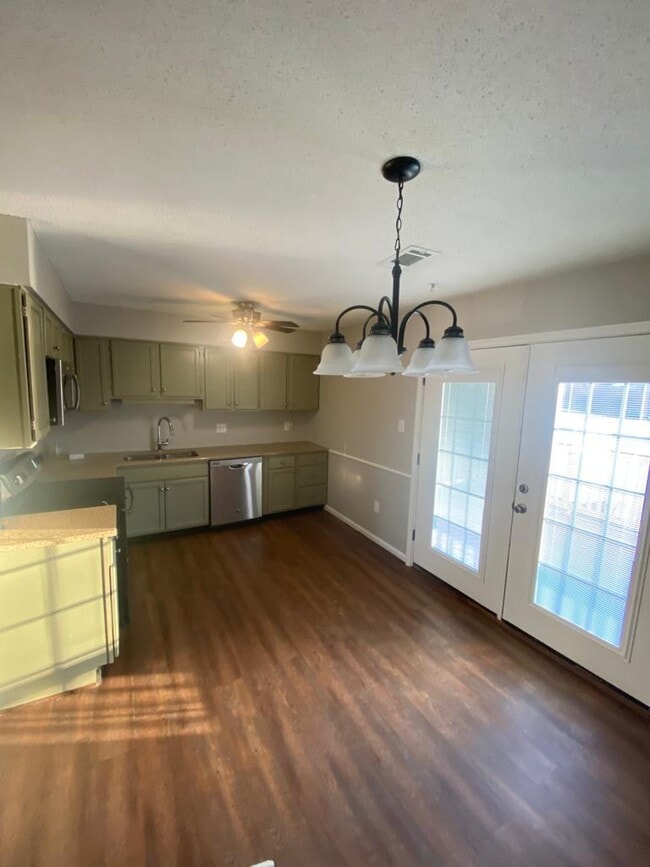 Building Photo - 19 Heron Ct