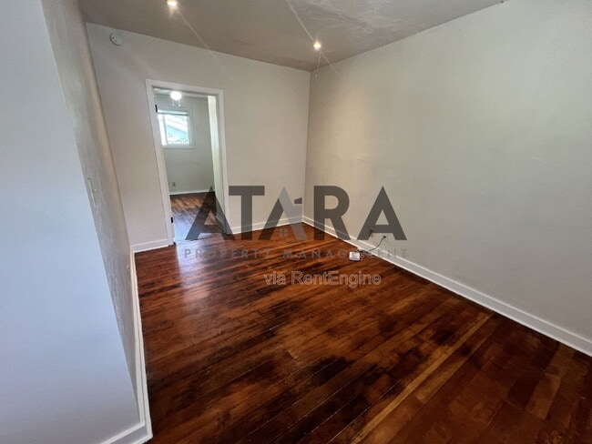 Building Photo - 2538 S 600 E