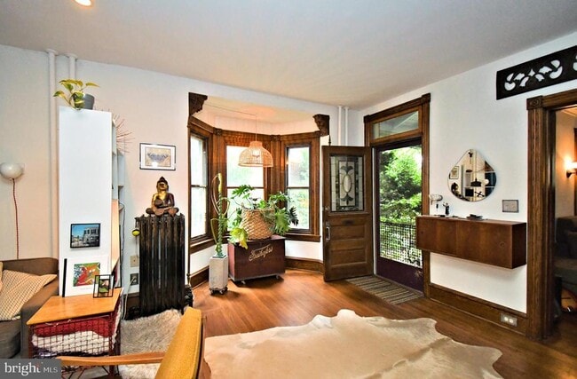 Building Photo - 365 2nd Ave