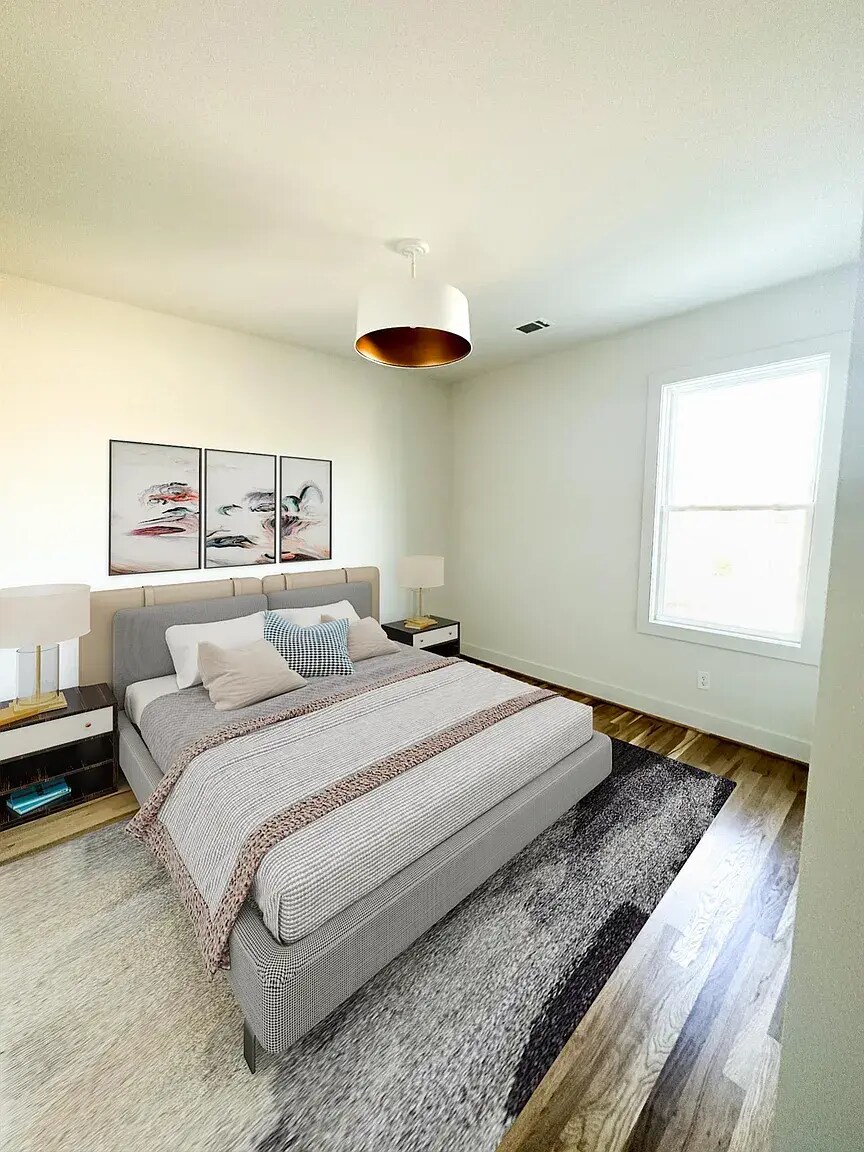 Building Photo - 1607 Martin St