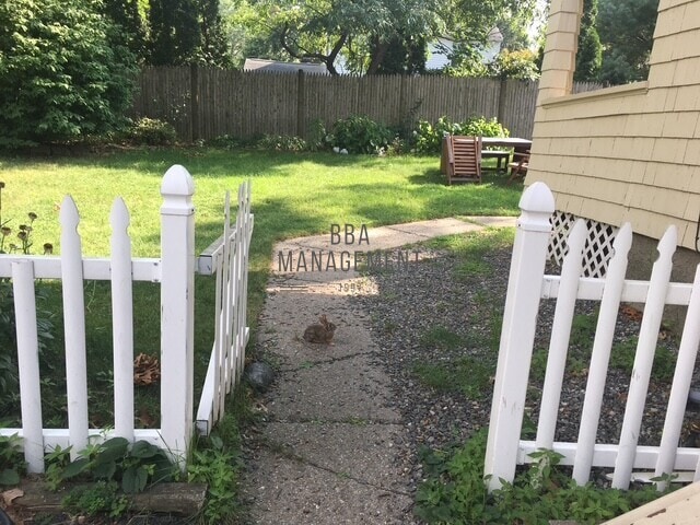 Building Photo - 88 Warwick Rd