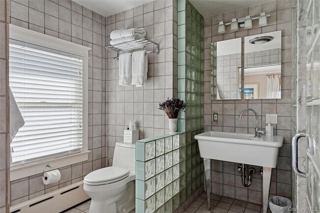 Building Photo - 24 Jennings Ave