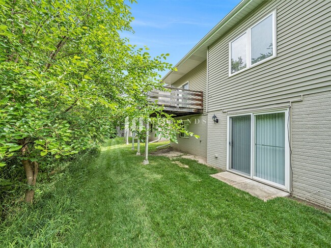 Building Photo - Bellevue Ranch Townhome