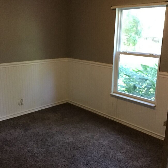 Building Photo - 108 Sandy Beach Ln