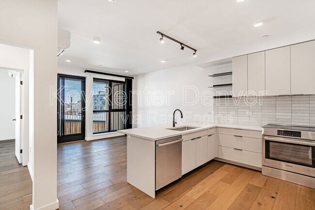 Primary Photo - 1601 Park Ave