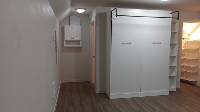 Building Photo - Gorgeous, Newer Construction Studio in Highly Desired University Park Neighborhood