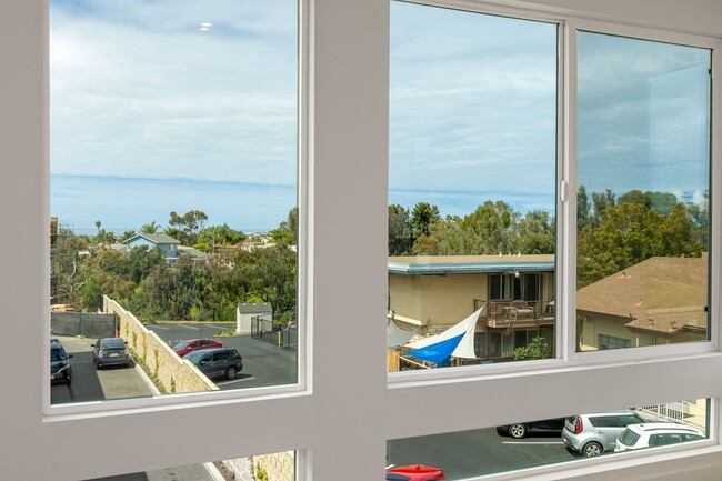 Building Photo - Available now! Brand New 4 Bedroom Townhom...