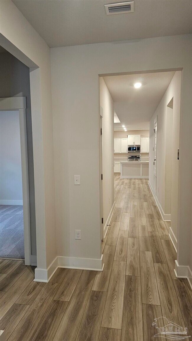 Building Photo - 265 Camellia Dr