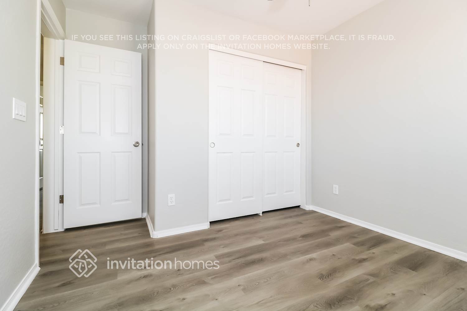 Building Photo - 718 S 223rd Dr