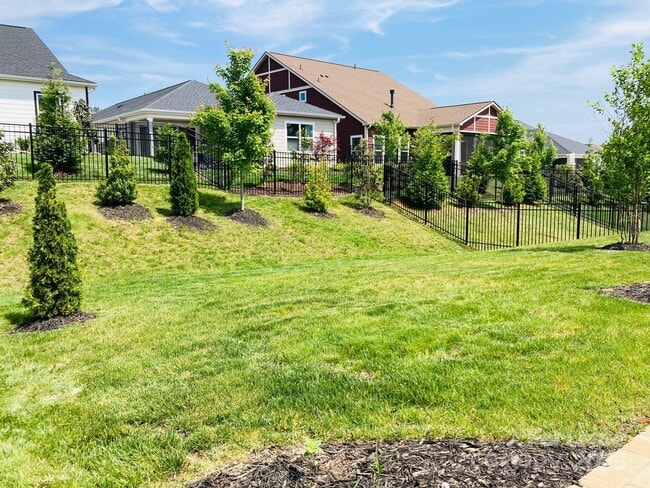 Building Photo - 6140 Pier Dr