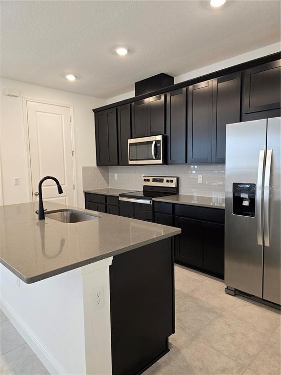 Building Photo - 9819 Neruda St