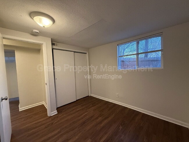 Building Photo - 1582 Taft St