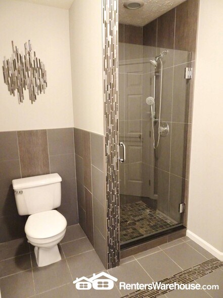 Building Photo - 7906 Valley Manor Rd