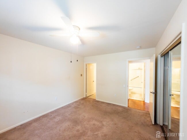 Building Photo - 227 Manchester Ln