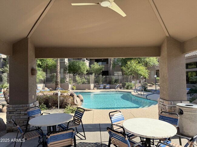 Building Photo - 11680 E Sahuaro Dr