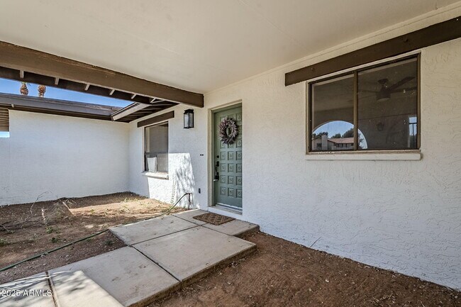 Building Photo - 834 N Constellation Way