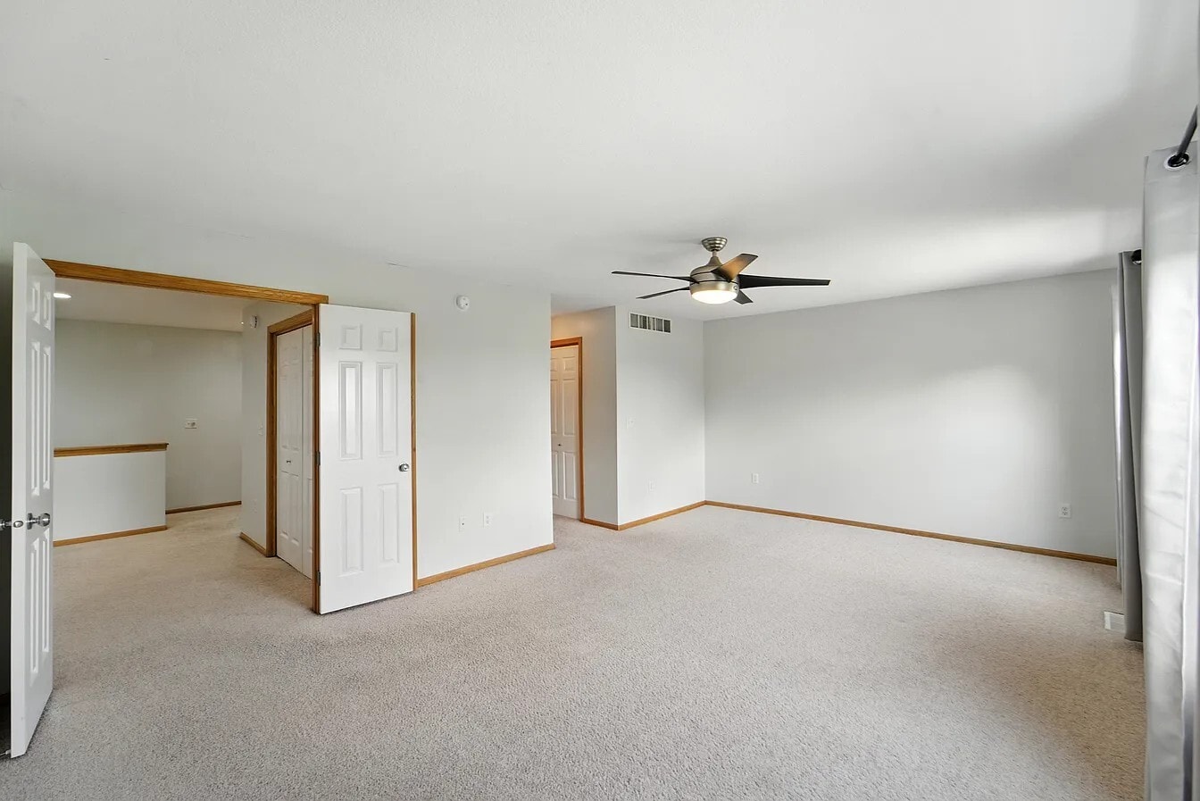 Building Photo - 277 S 79th St