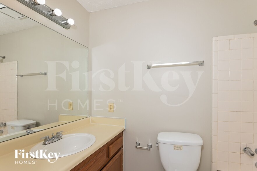 Building Photo - 2290 Georgia Ln