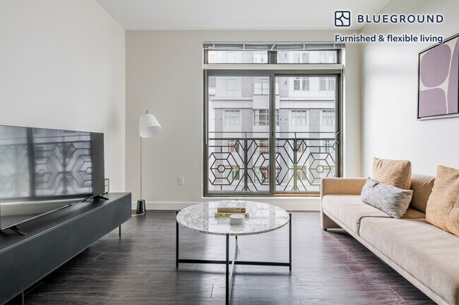 Primary Photo - 449 Canal St