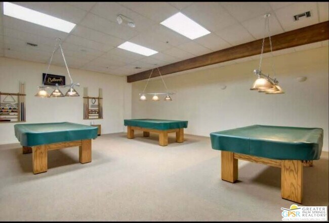 Building Photo - 15300 Palm Dr