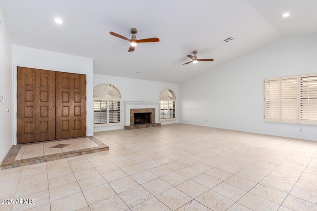 Building Photo - 417 E Marny Rd