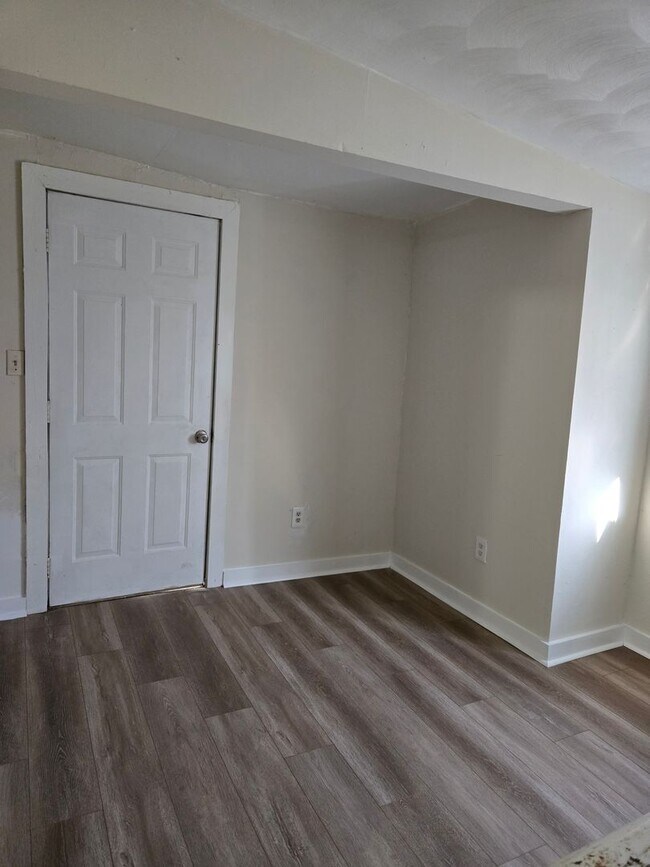 Building Photo - 72/74 Cushing St