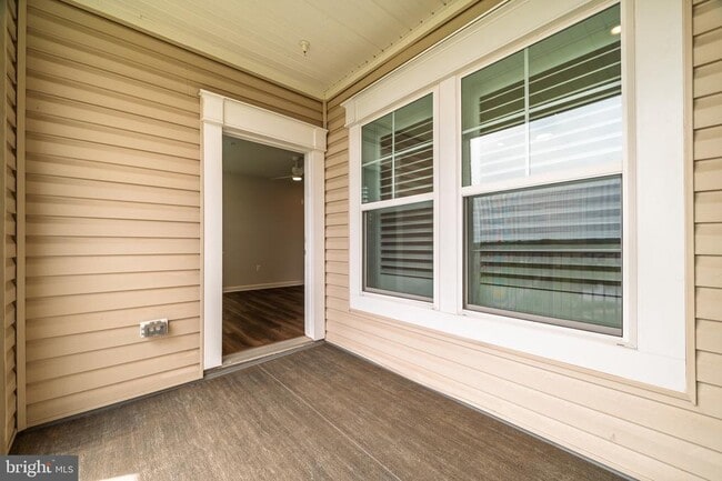 Building Photo - 21630 Hawksbill High Cir