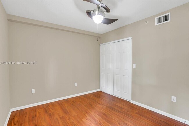 Building Photo - 9537 Weldon Cir