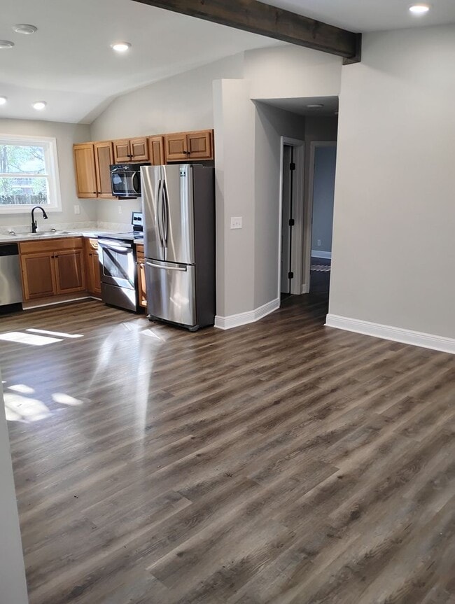 Building Photo - 26 Springbrook Cir