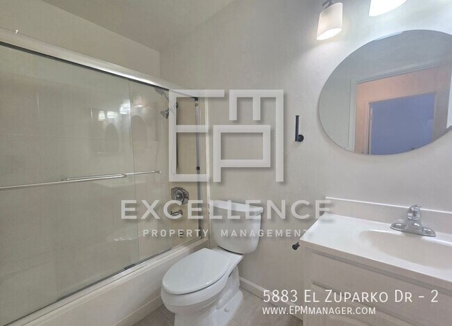 Building Photo - 5883 El Zuparko Dr