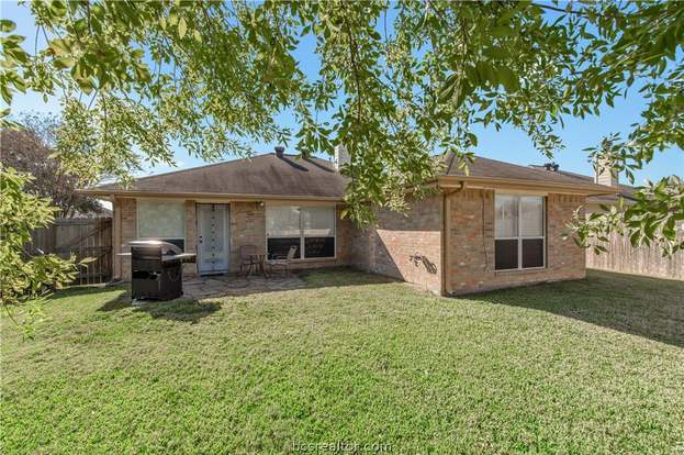 Building Photo - 3605 Vienna Dr