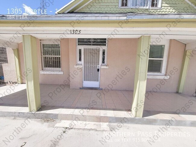 Building Photo - All utilities included, 1 bedroom apartmen...