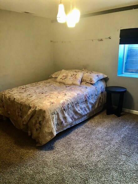 Huge Bedroom - 2845 Bethune Ct