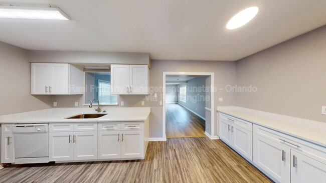 Building Photo - 506 Parson Brown Way