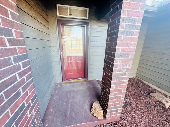 Building Photo - 209 Bradgate Dr