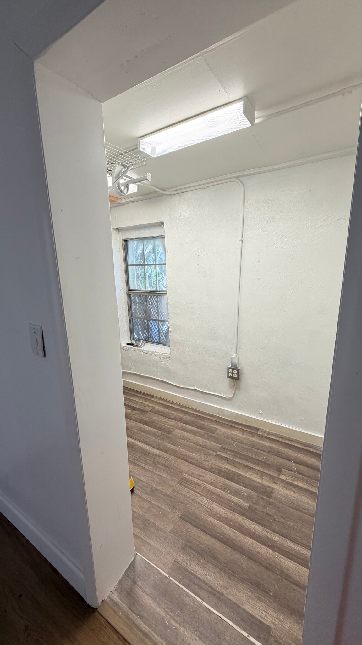 Building Photo - 414 Phippen Waiters Rd