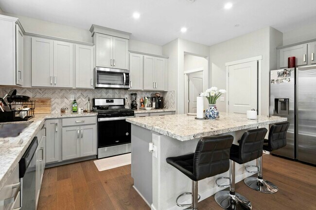 Building Photo - 123 Rodbell Ln