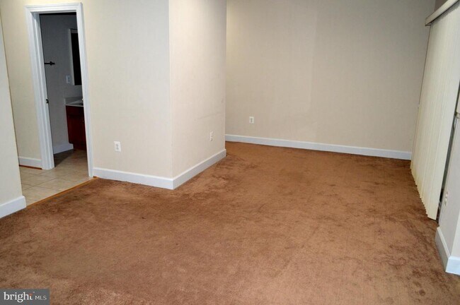 Building Photo - 12213 Silver Cypress Terrace