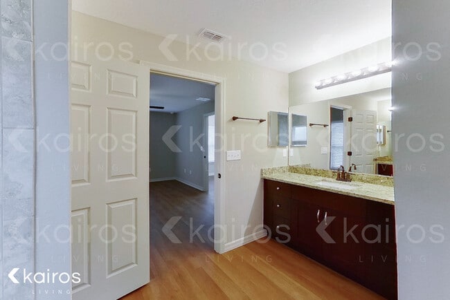 Building Photo - 409 Marion Oaks Pass