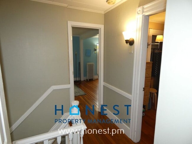 Building Photo - 106 Sewall St