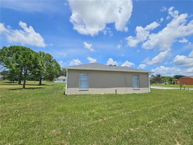 Building Photo - 635 Parakeet Ct