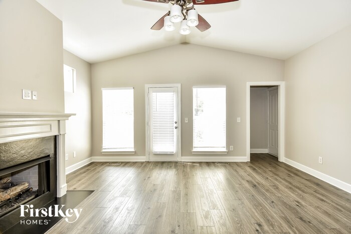 Building Photo - 6957 Sunnywood Dr