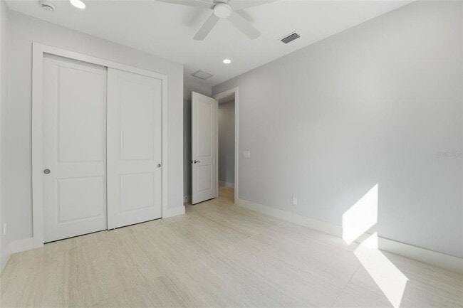 Building Photo - 5611 Shaffer Ave