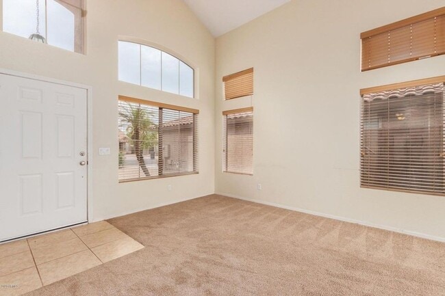 Building Photo - COMING SOON!! Lovely 3 Bedroom / 3 Bath  South Chandler Area Home!