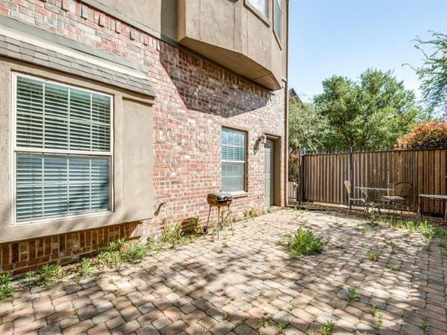Building Photo - 530 Rockingham Dr