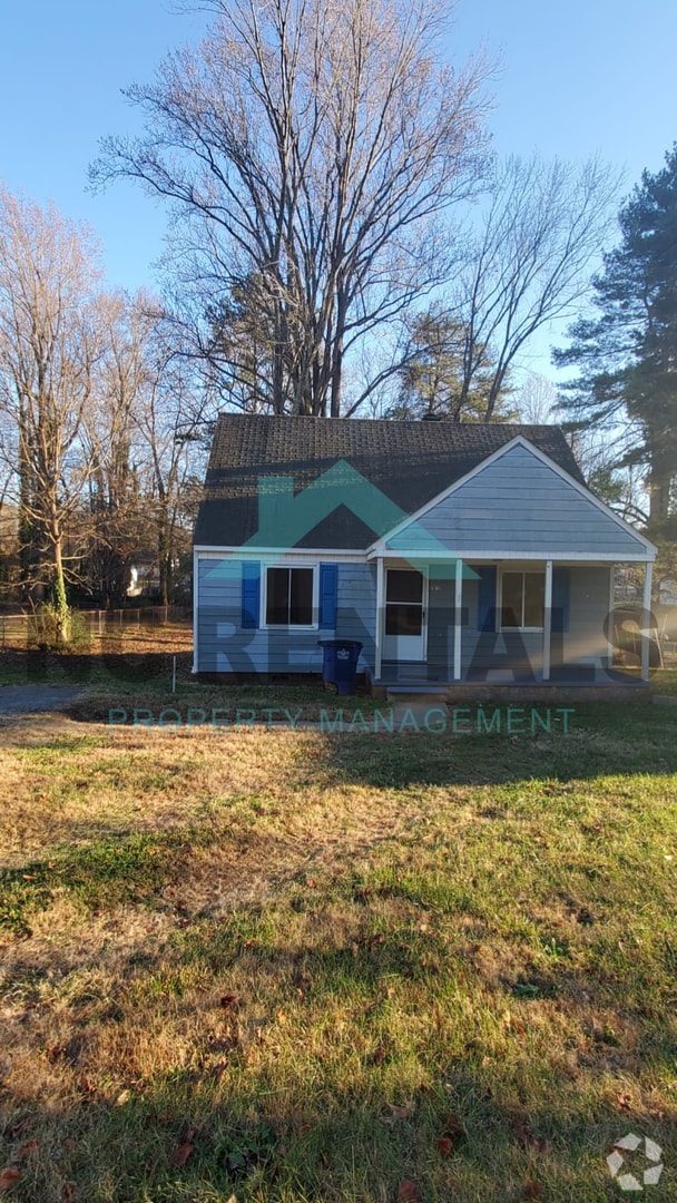 Building Photo - 1012 Nancy Ln SE