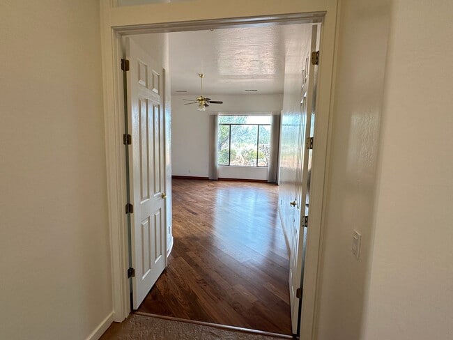 Building Photo - HOUSE - SEDONA - 4 BEDROOM HOME