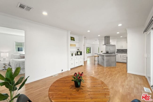 Building Photo - 29500 Heathercliff Rd