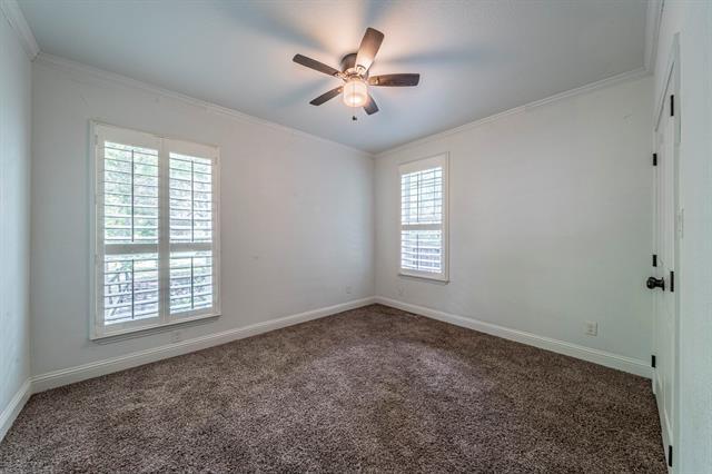 Building Photo - 1115 Douglas Dr